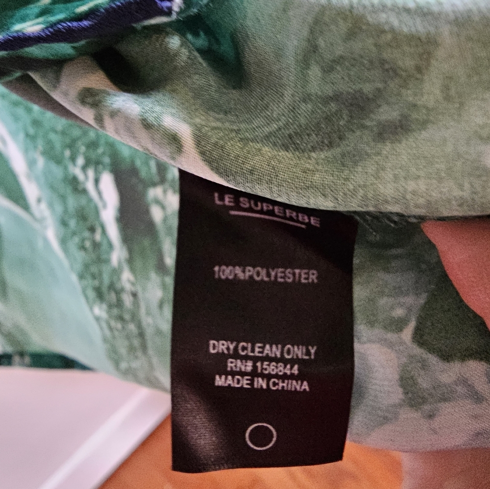 Le Superbe Staycation Top in Emerald Quartz Size 13 Revolve WITHOUT BELT - Picture 7 of 8